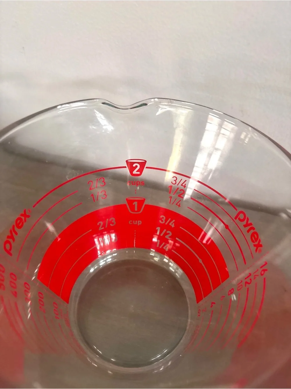 Vintage Pyrex 2 Cup Reverse/ Inverted Print Read Red Letter Measuring Cup